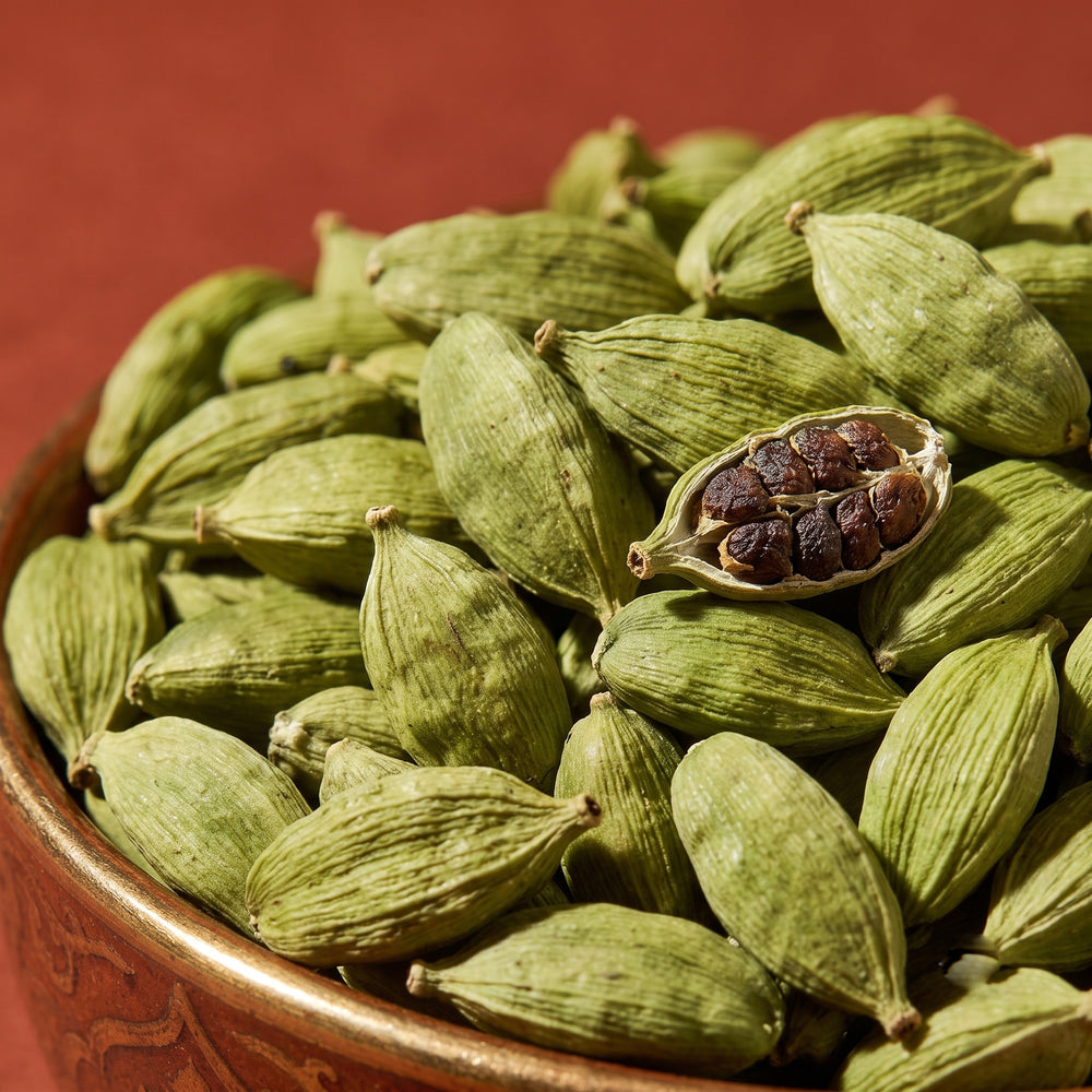 Shakambaris Premium Green Cardamom (Elaichi Gold)
