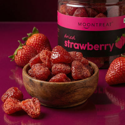 Moontreat Dried Strawberry – 200 g Jar